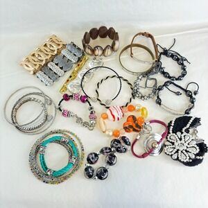 Bracelet Lot Gold Tone Silver Tone‎ Glass Beaded Shell Wood Bangle Cuff Bundle
